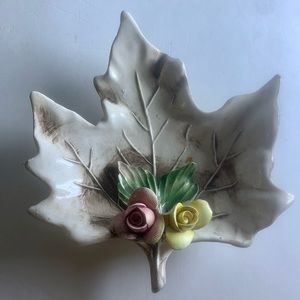 Vintage Capodimonte leaf snack tray